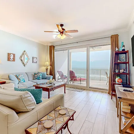 Regency Isle 611-3